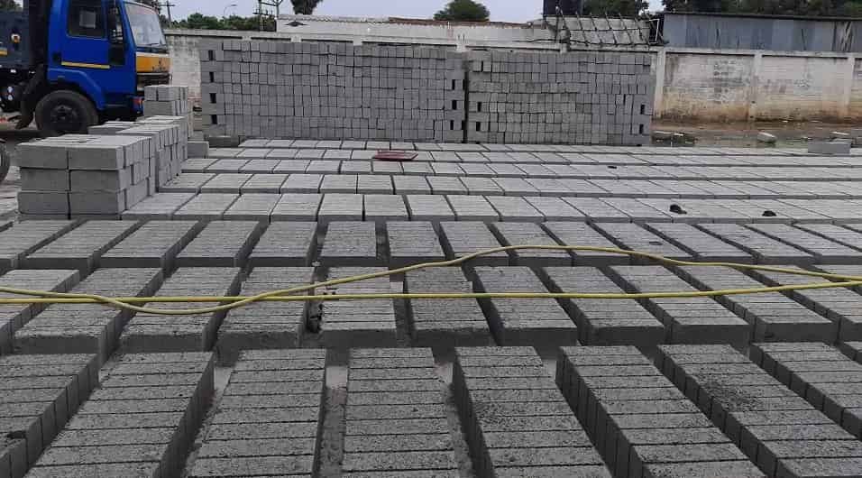 You are currently viewing Curing Concrete Blocks: Effective 5 Methods to Improve Durability and Prevent Cracking