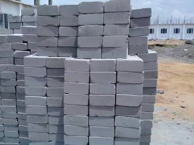 You are currently viewing Why Fly Ash Bricks Are Not Widely Used in India: Understanding the Reasons and Solutions for a Sustainable and Eco-Friendly Construction Industry